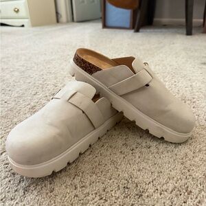 Cream Slip-On Clogs